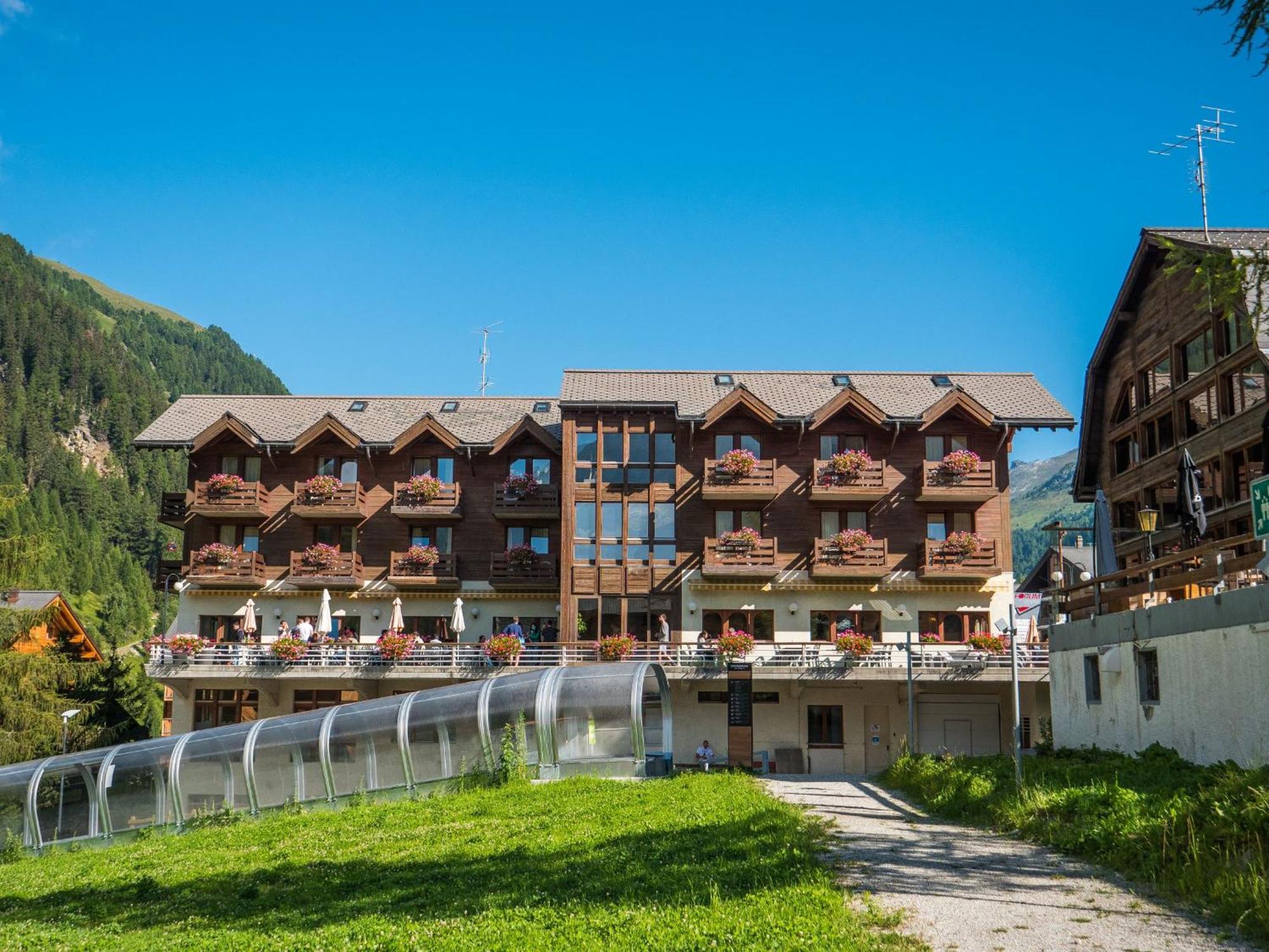 Hotel Europe Zinal ภายนอก รูปภาพ